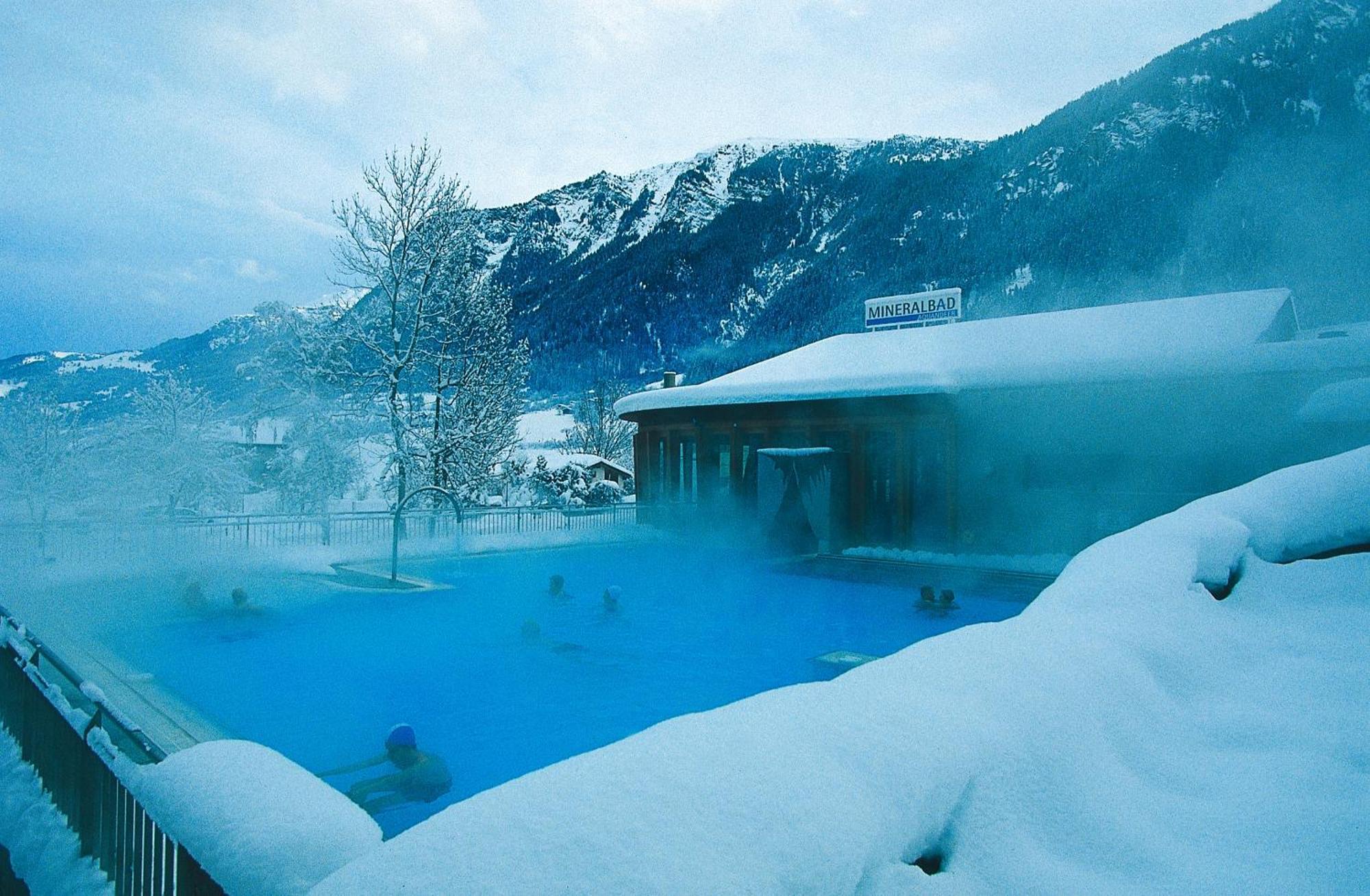 Hotel Fravi Andeer Exteriör bild